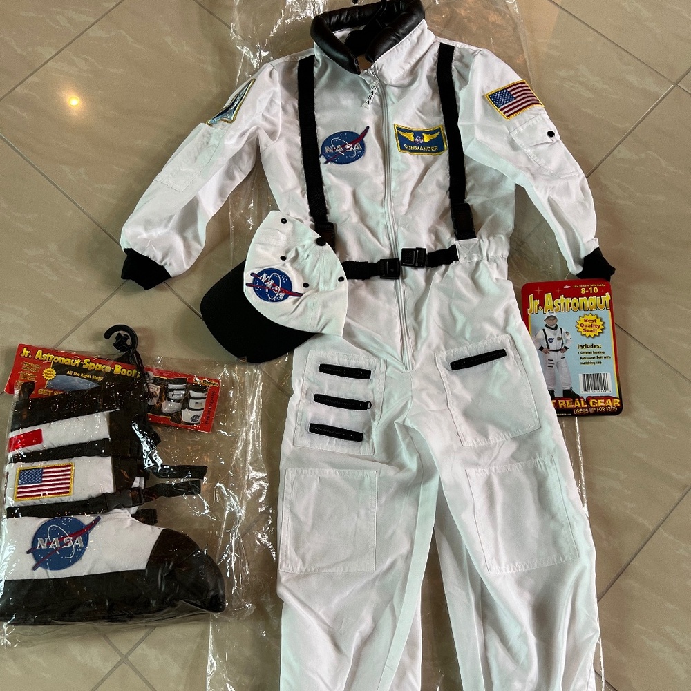 #2439 Jr. Astronaut Costume with Space Boots size 8-10 & Helmet